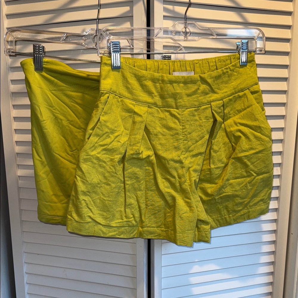 Abercrombie & Fitch Yellow Women's Shorts